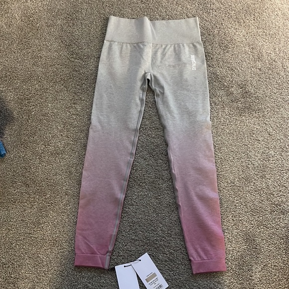 4 gymshark leggings - Picture 5 of 5